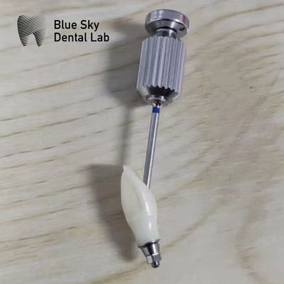 ซื้อ ผนังสีขาวซิรคอนเนียสําหรับการฟื้นฟูฟันเดียวหรือหลายฟัน online manufacture