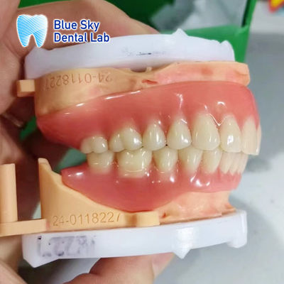 ฟันเทียมอาคริลิกถอดได้แบบเต็มโค้ง ฟันเทียมธรรมชาติที่สามารถปรับแต่งได้